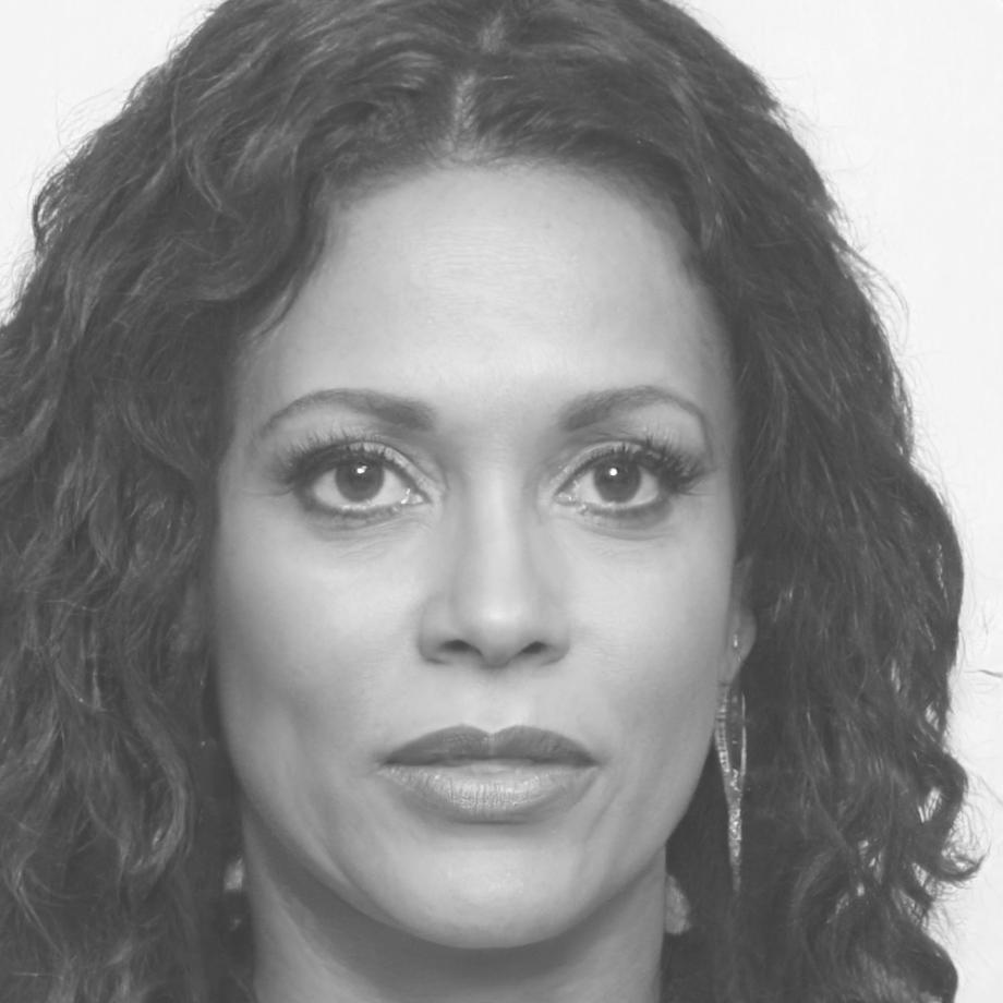 Carmen Solís, directora del programa de planificación financiera